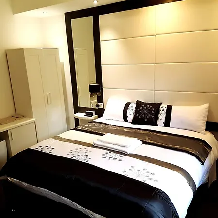 Voyage Deluxe Master 3*